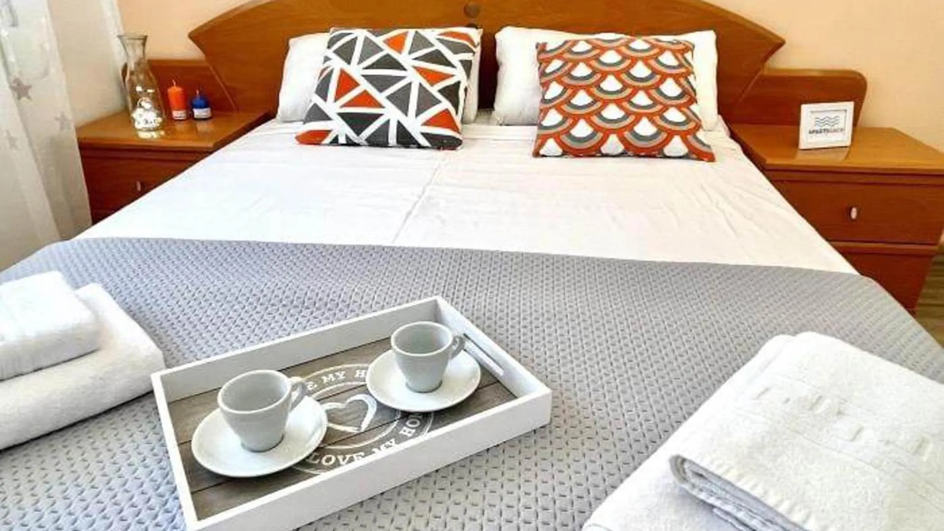 Apartment 3Br-Sleeps6-Balcony-A C-5Min To Beach Salou Spain