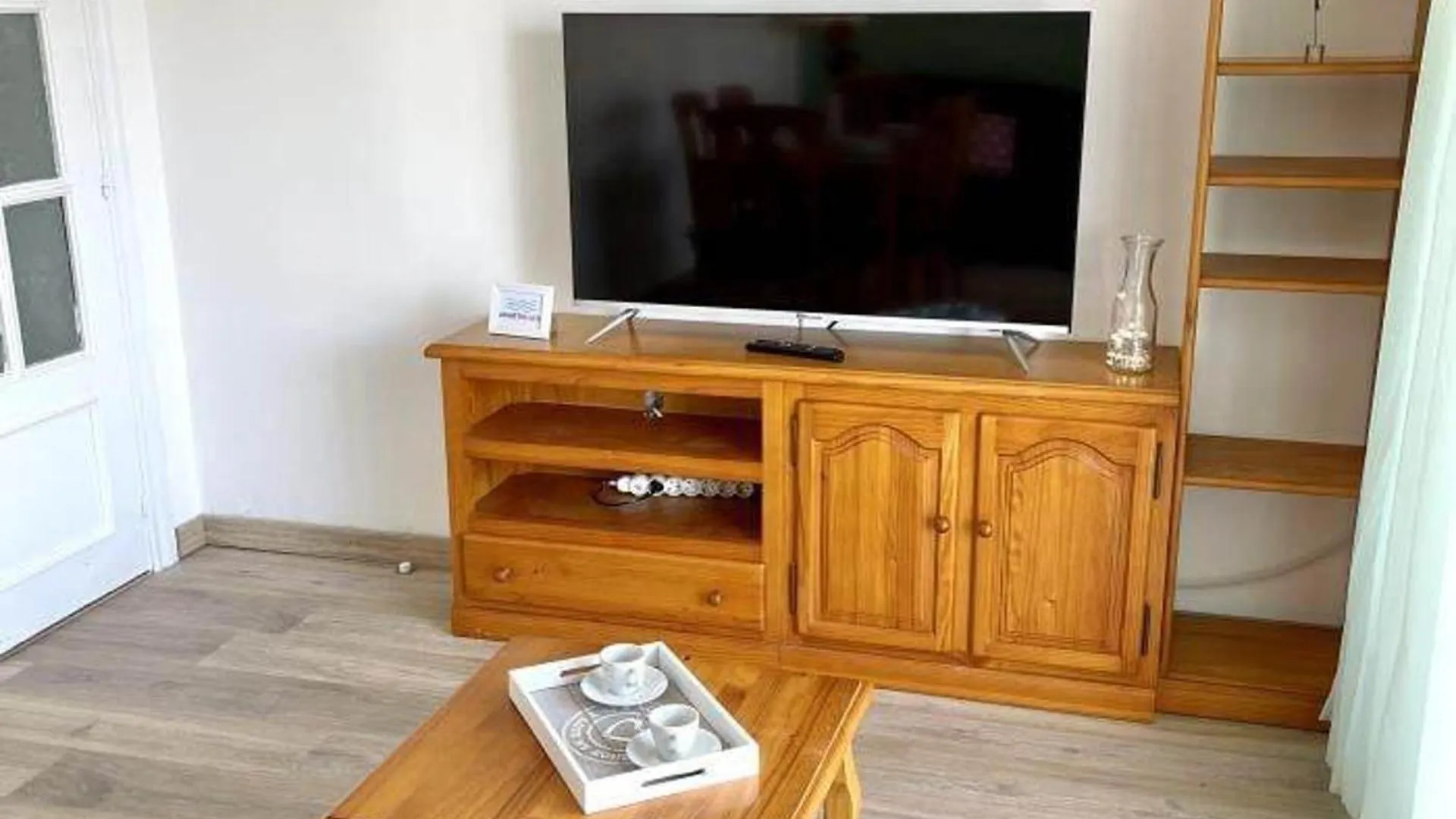 3Br-Sleeps6-Balcony-A C-5Min To Beach Salou Apartment