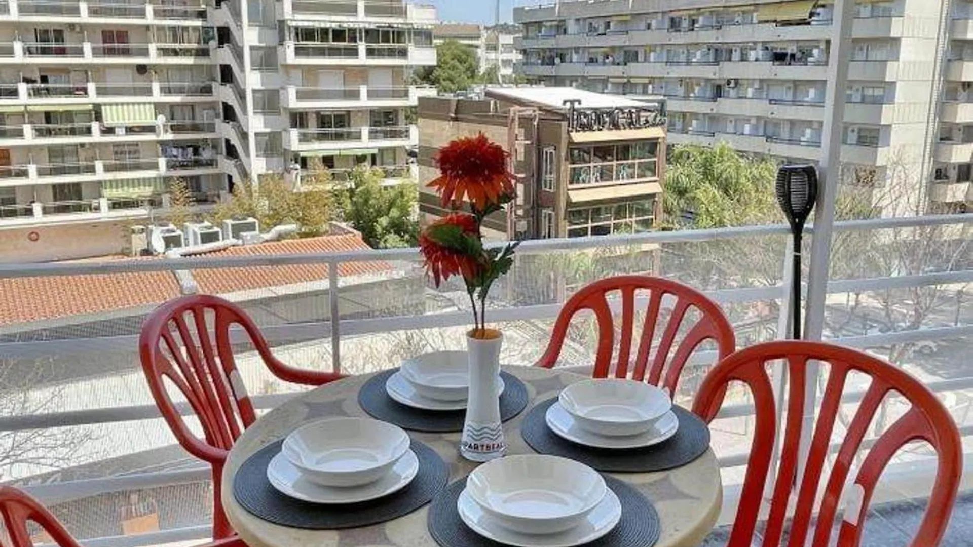 3Br-Sleeps6-Balcony-A C-5Min To Beach Salou Spain