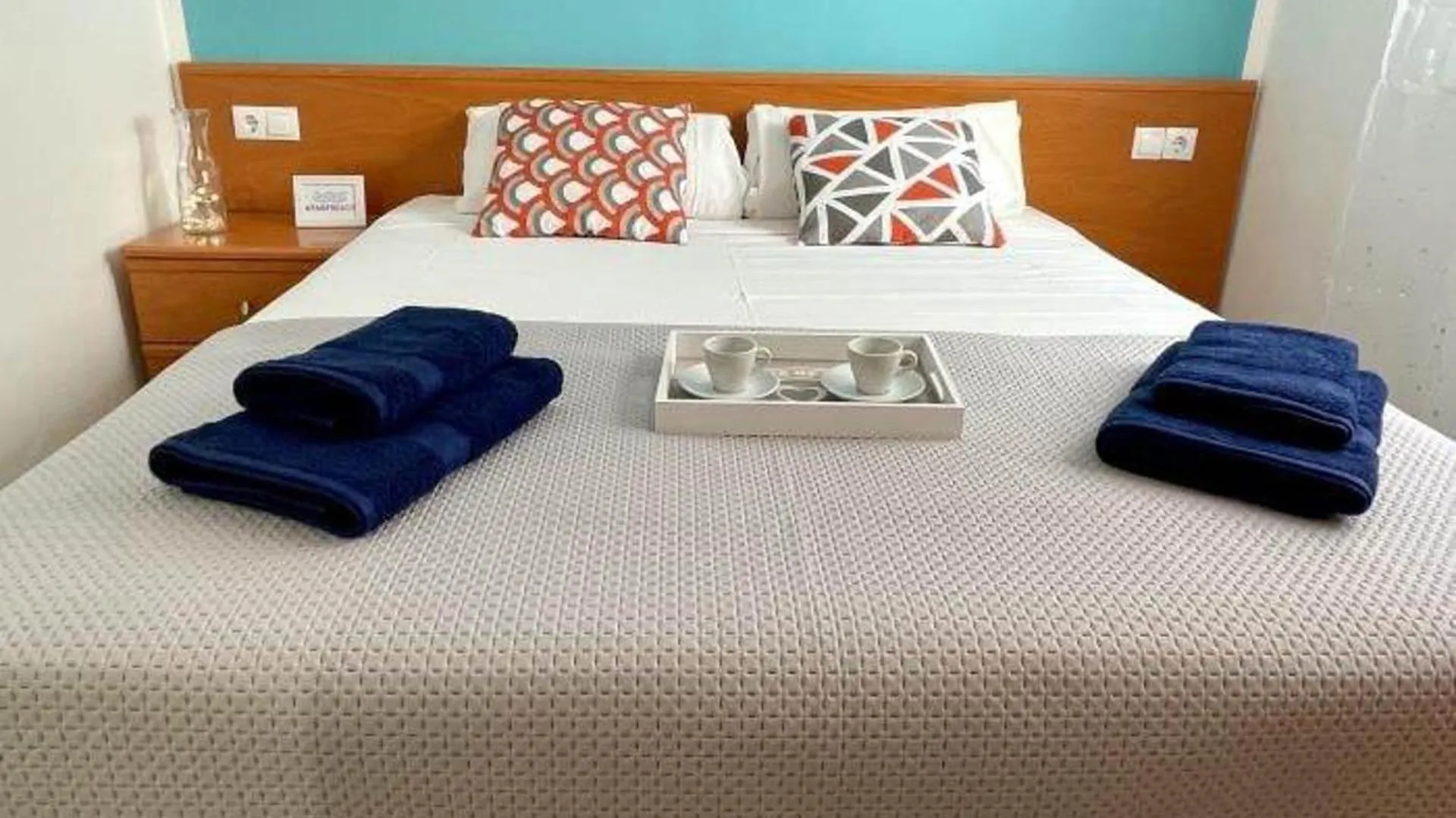 3Br-Sleeps6-Balcony-A C-5Min To Beach Salou Apartment